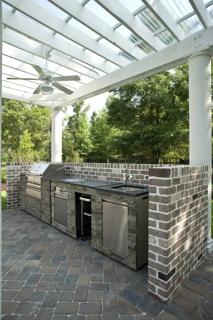 EXTERIOR-Mcrae-Grill-new