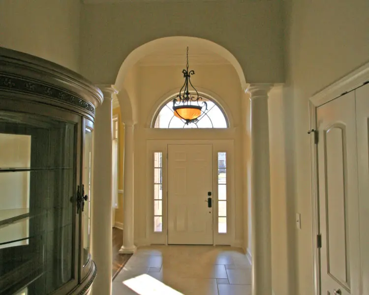 FOYER-Miller-750×600