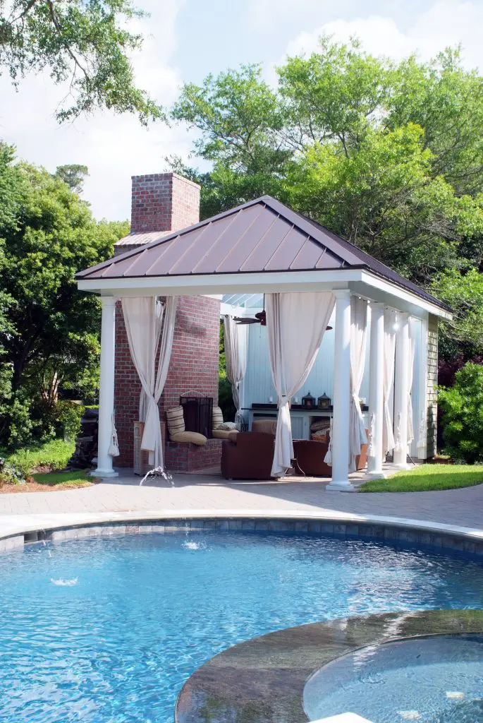 Borowitz pool cabana 002